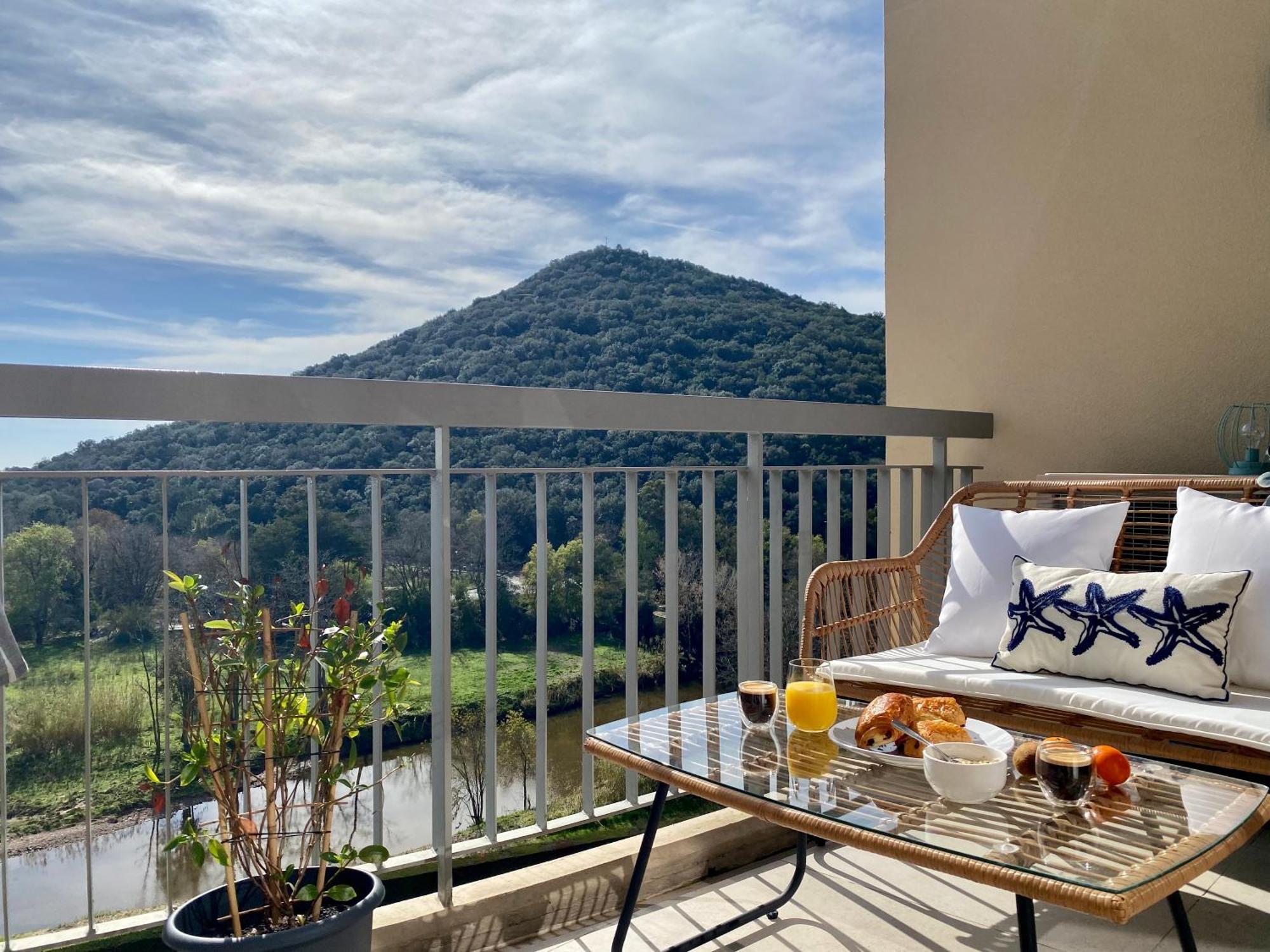 Appartement Luxe Vue Mer Et Collines Avec Piscine Mandelieu Exterior foto