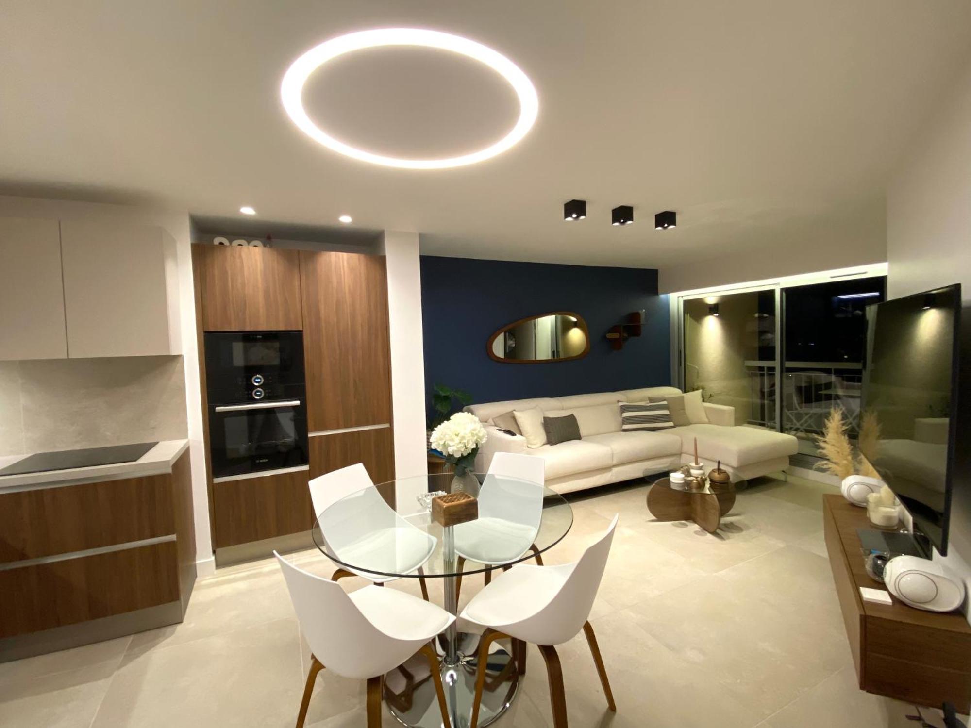Appartement Luxe Vue Mer Et Collines Avec Piscine Mandelieu Exterior foto
